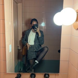 Meet your Posher, Jeannie